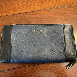 Kate Spade Zippered Wallet